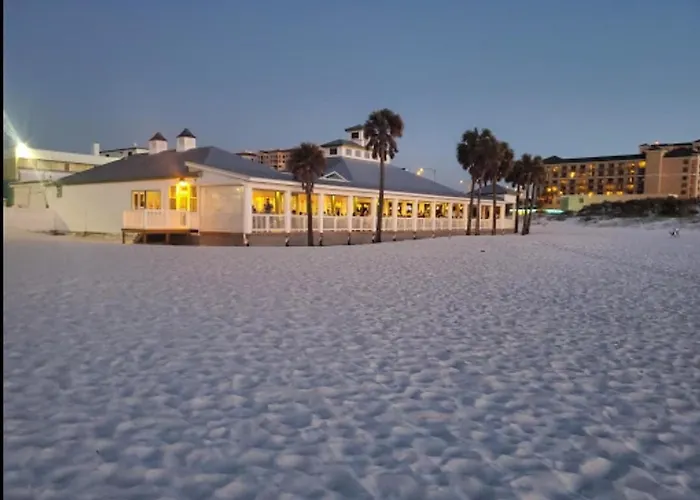 Mandaly Bay Efficiency Comfort * Clearwater Beach