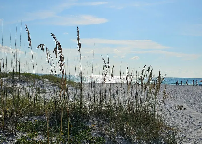 Mandaly Bay Efficiency Comfort * Clearwater Beach